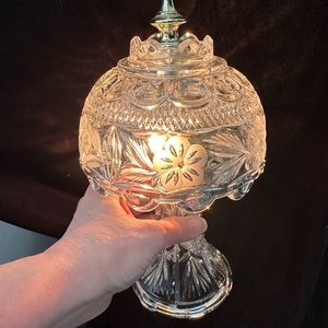 VINTAGE CRYSTAL CLEAR GLASS TABLE LAMP SHADE BOUOIR LAMP